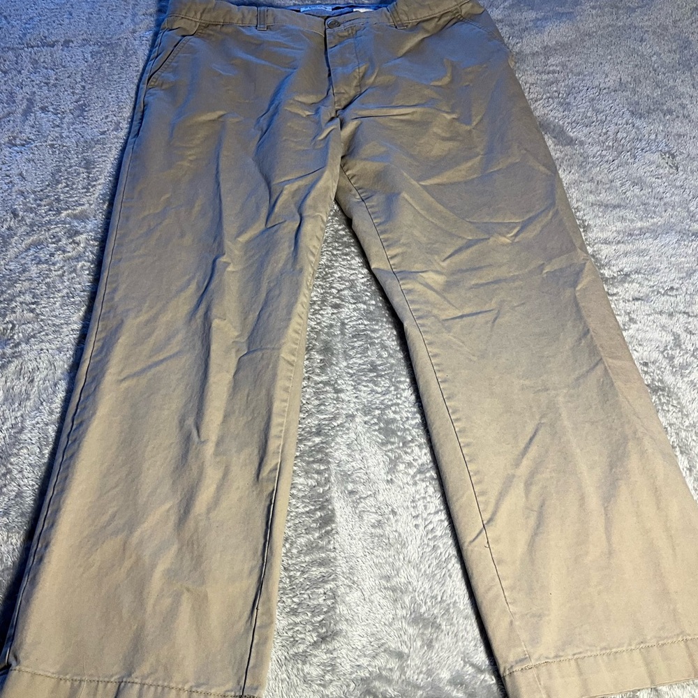 St Johns Bay Straight Fit Khaki Pants Men’s Size 36x30